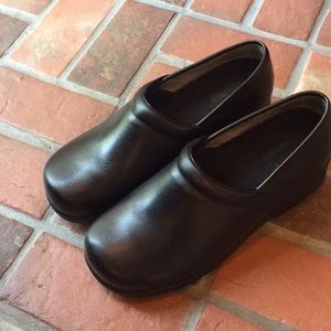 Men’s SR Max slip-resistant clog size 10